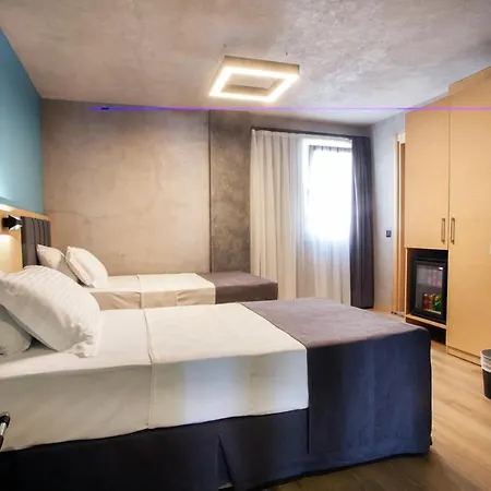 Отель Red Stone 3*