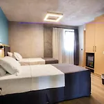 Hotel Red Stone 3*