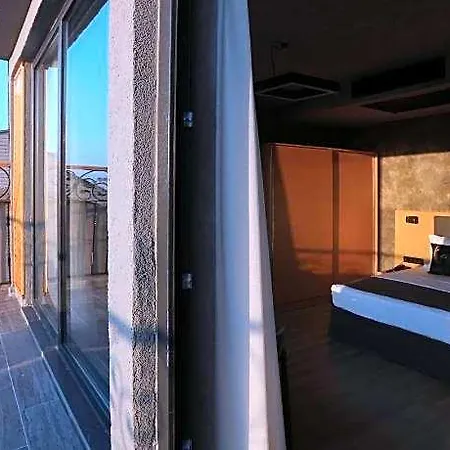 Red Stone Szálloda 3*