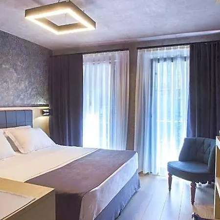 Szálloda Red Stone 3*