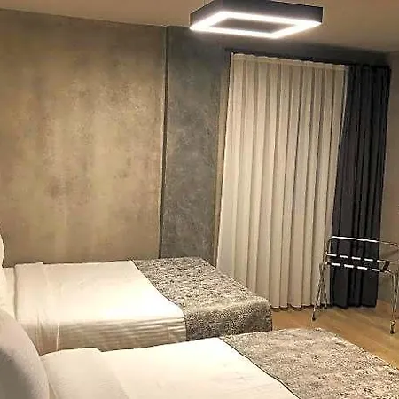 Red Stone Szálloda 3*