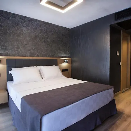 Hotel Red Stone 3*